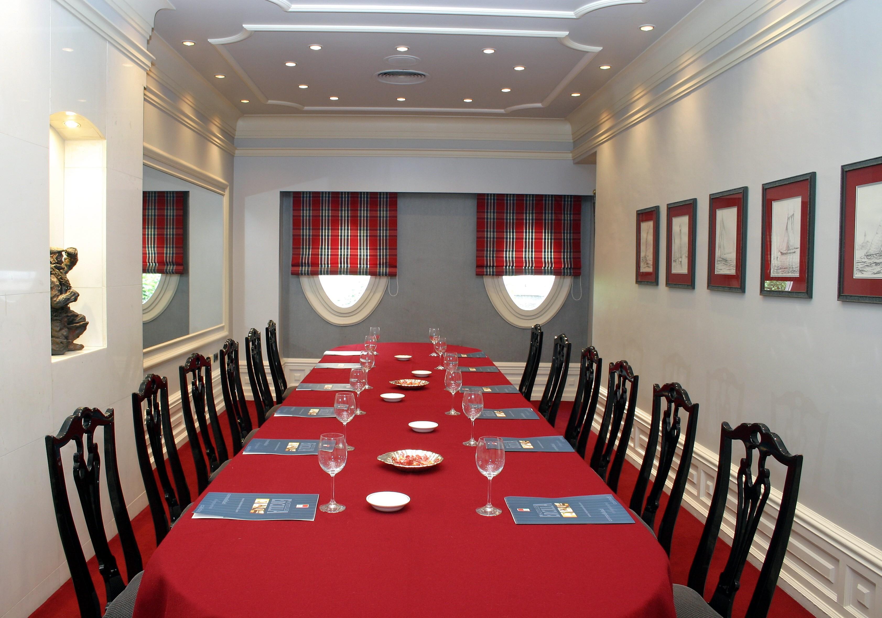 Hotel Lopez De Haro Bilbao Ngoại thất bức ảnh The boardroom