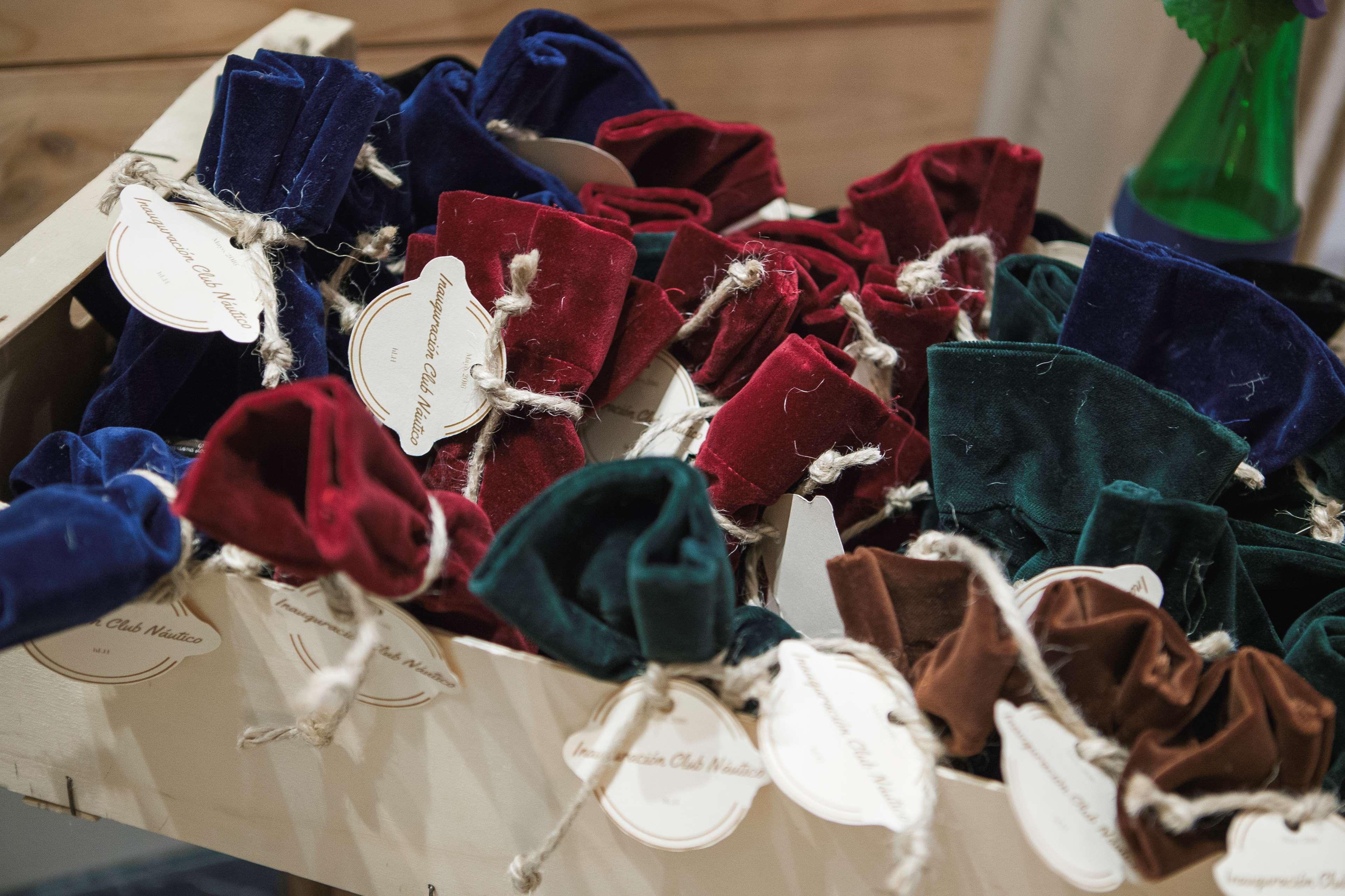 Hotel Lopez De Haro Bilbao Ngoại thất bức ảnh A selection of velvet pouches